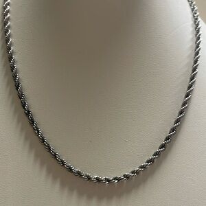 18” vintage silver-tone rope/twist chain unisex necklace believe to be stainless